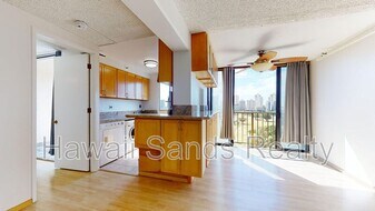 2916 Date St in Honolulu, HI - Building Photo