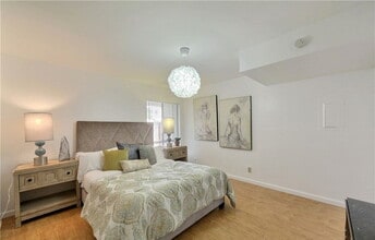 2444 E Del Mar Blvd in Pasadena, CA - Building Photo - Building Photo