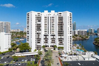 Anchor Bay Club Marina in Hallandale Beach, FL - Building Photo - Building Photo