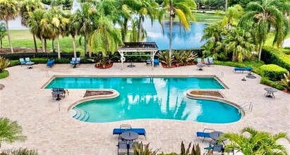 26240 Bonita Fairways Blvd in Bonita Springs, FL - Building Photo - Building Photo