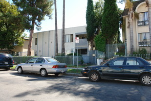 4346 Ventura Canyon Ave Apartments