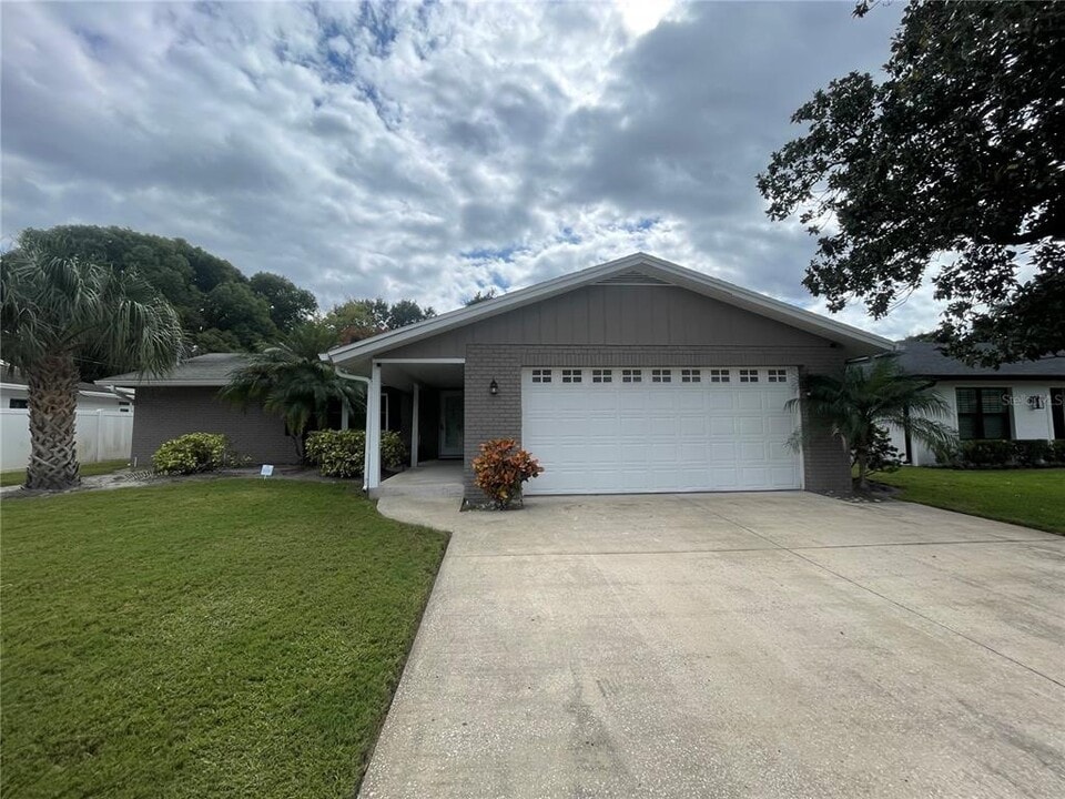 1120 Hunter Ave in Orlando, FL - Building Photo