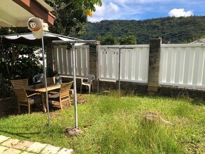 2739 Hillside Ave, Unit D in Honolulu, HI - Foto de edificio - Building Photo