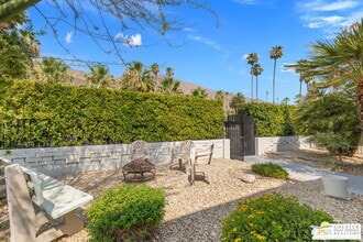 1674 Vía Salida in Palm Springs, CA - Building Photo - Building Photo