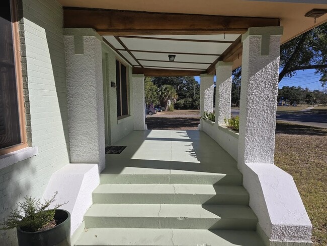 1466 E Hernandez St in Pensacola, FL - Building Photo - Building Photo