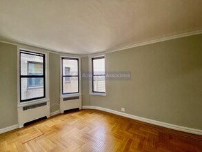 600 W 218th St in New York, NY - Building Photo - Building Photo