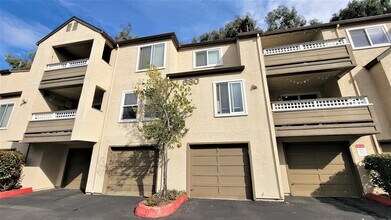 680 Dartmore Ln in Hayward, CA - Building Photo - Building Photo