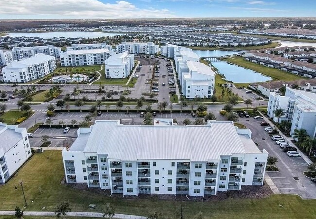 4741 Clock Tower Dr in Kissimmee, FL - Building Photo - Building Photo