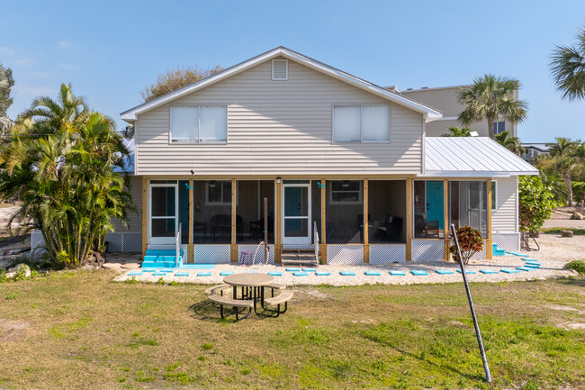 610 Donax St in Sanibel, FL - Building Photo - Building Photo