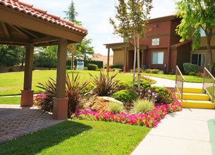 The Arches at Regional Center West Apartments in Palmdale, CA - Building Photo - Building Photo