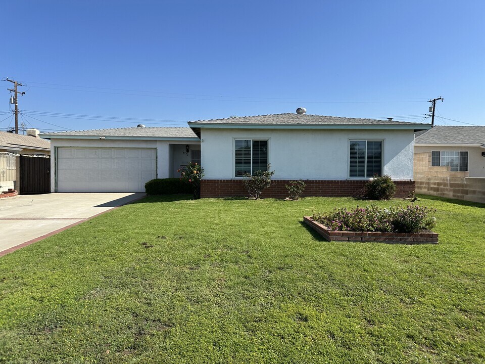 4772 Wilson St in Chino, CA - Building Photo