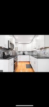 14555 Creek Branch Ct, Unit Master Bedroom in Centreville, VA - Building Photo - Building Photo