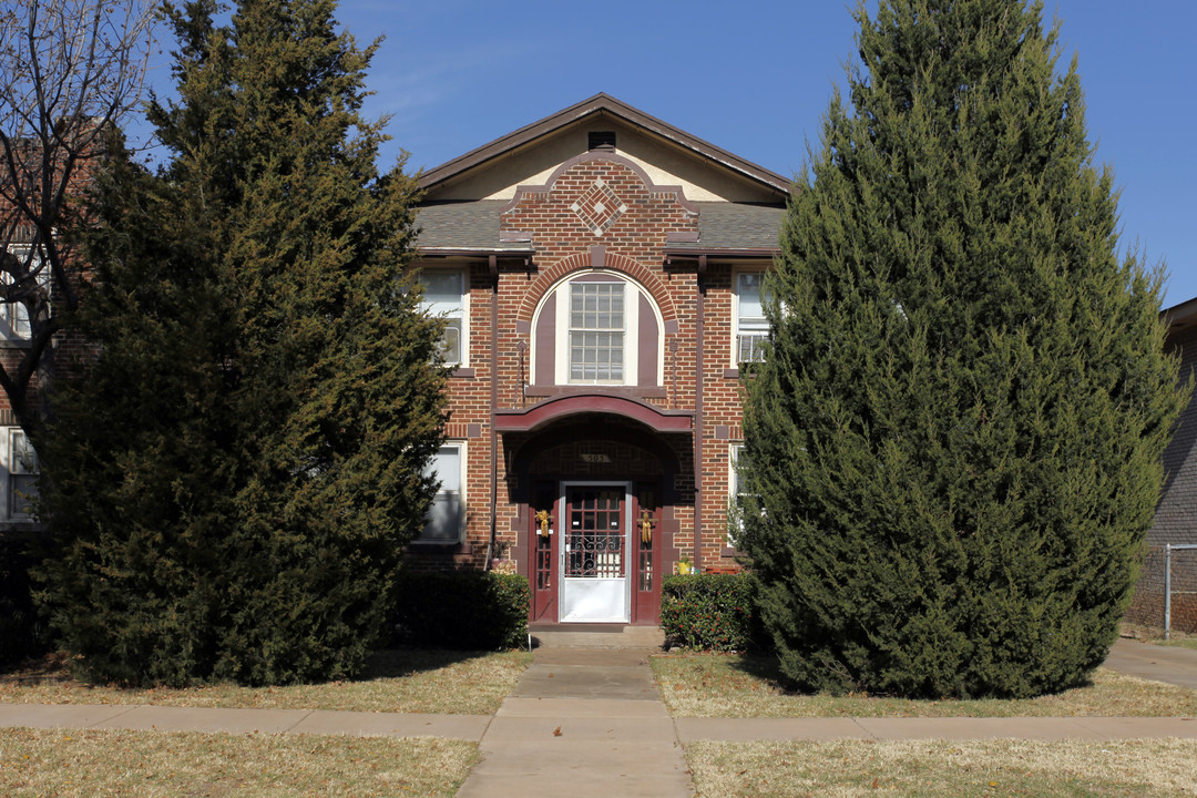 505 NW 20th St in Oklahoma City, OK - Foto de edificio