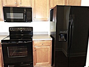 210 Equinox Cir in Ladson, SC - Building Photo - Building Photo