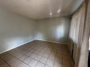310 Craigmont Dr in Austin, TX - Building Photo - Building Photo