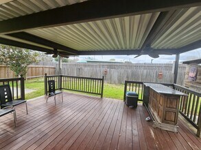 6923 Creek Village Dr in Katy, TX - Building Photo - Building Photo