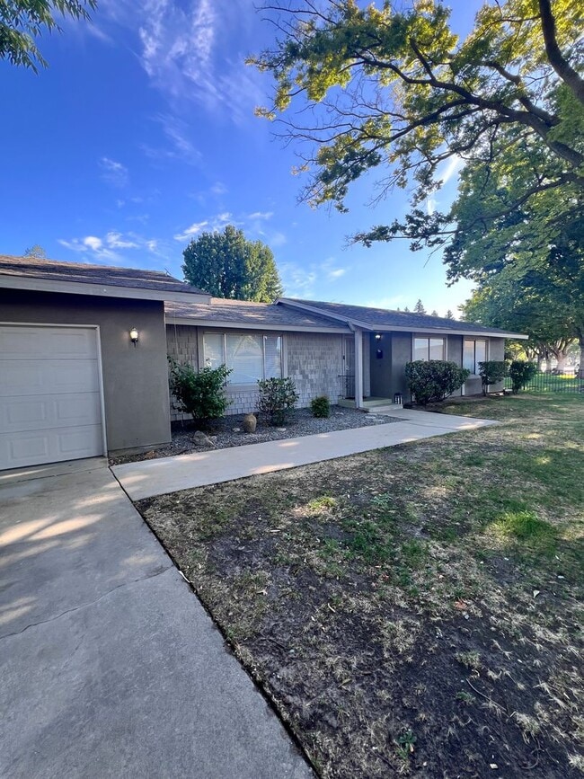 property at 2029 Lancey Dr