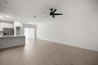 3353 SE 37th Ave Rd in Ocala, FL - Building Photo - Building Photo