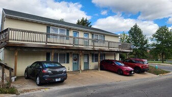1008 S First St, Unit C in Kirksville, MO - Building Photo