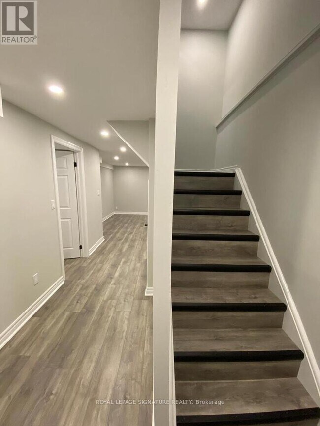 48 Homefield Square in Courtice, ON - Building Photo - Building Photo