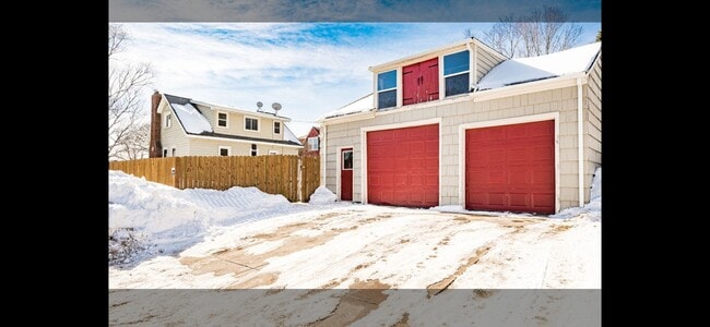 445 E Oxford St in Duluth, MN - Building Photo - Building Photo