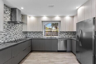 1405 N 46th Ave in Hollywood, FL - Building Photo - Building Photo