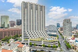 Meridian Tower in San Diego, CA - Foto de edificio - Building Photo