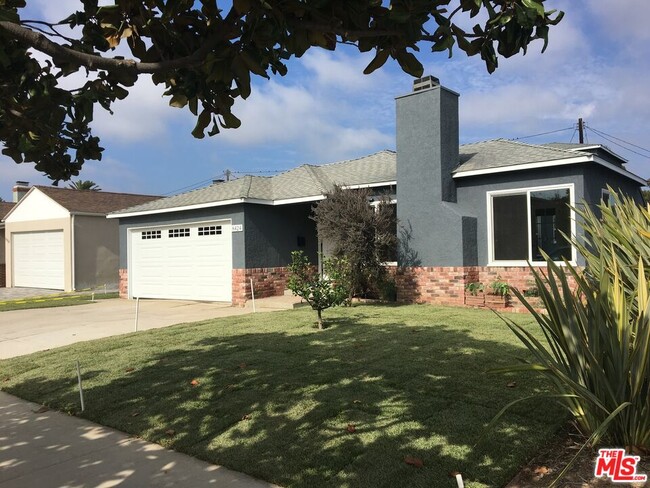property at 8424 Gonzaga Ave