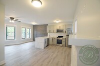 7740 N Eastlake Ter, Unit 3 in Chicago, IL - Building Photo - Building Photo