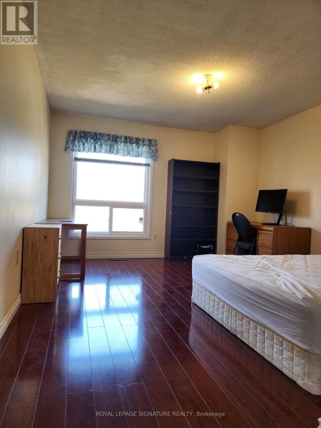 property at 4253 Trellis Crescent