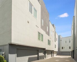 1505 S Akard St in Dallas, TX - Building Photo - Building Photo