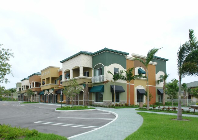 1014 Gateway Blvd in Boynton Beach, FL - Building Photo - Building Photo