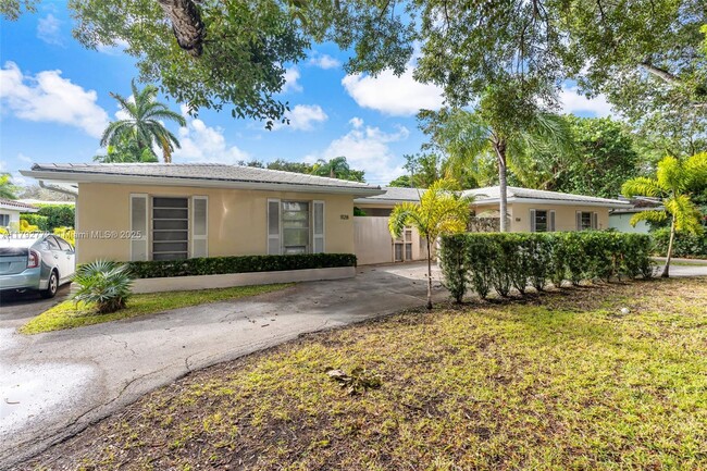 property at 1130 Cotorro Ave
