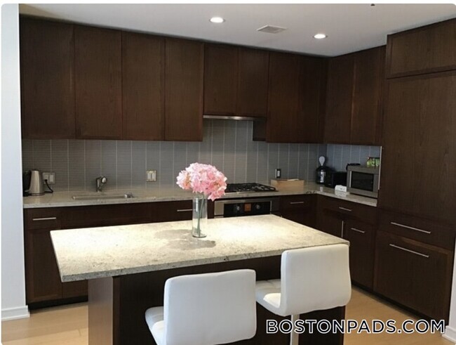 580 Washington St in Boston, MA - Building Photo - Building Photo