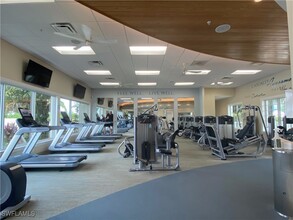 14639 Edgewater Cir in Naples, FL - Building Photo - Building Photo