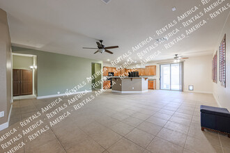 117 N 109th Dr in Avondale, AZ - Foto de edificio - Building Photo