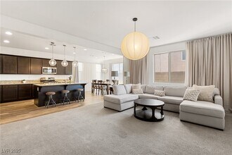 5244 Fiery Sky Ridge St in Las Vegas, NV - Building Photo - Building Photo