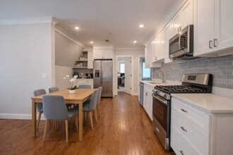 53 Quint Ave, Unit #3 in Boston, MA - Building Photo - Building Photo