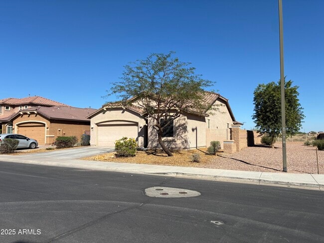 69 S 195th Ln in Buckeye, AZ - Building Photo - Building Photo