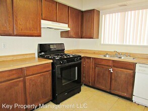 6917 Mendon Ln in Las Vegas, NV - Building Photo - Building Photo