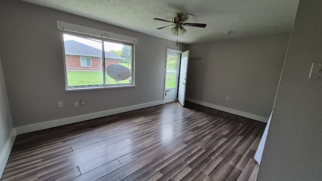 1120 Crocus Dr in Dayton, OH - Building Photo - Building Photo
