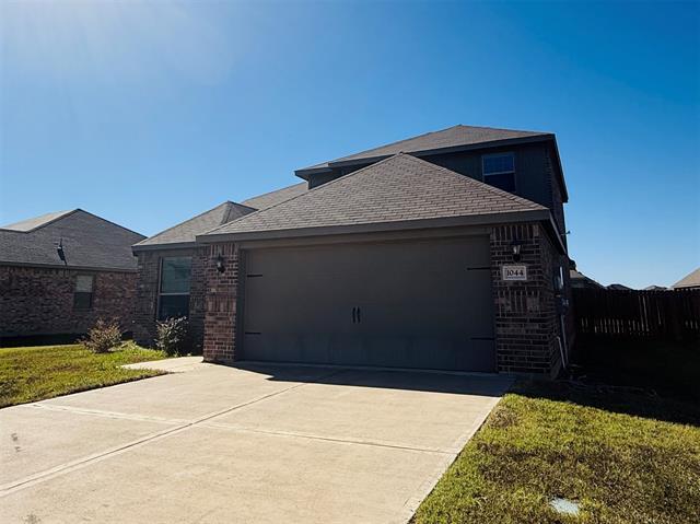 1044 Maidenhair Ln in Crowley, TX - Building Photo - Building Photo