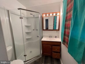 8716 McNair Dr in Alexandria, VA - Building Photo - Building Photo
