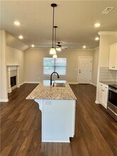 145 N Hinsdale Ave in Fayetteville, AR - Building Photo - Building Photo