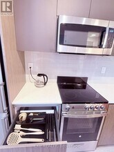 801 The Queensway in Toronto, ON - Building Photo - Building Photo