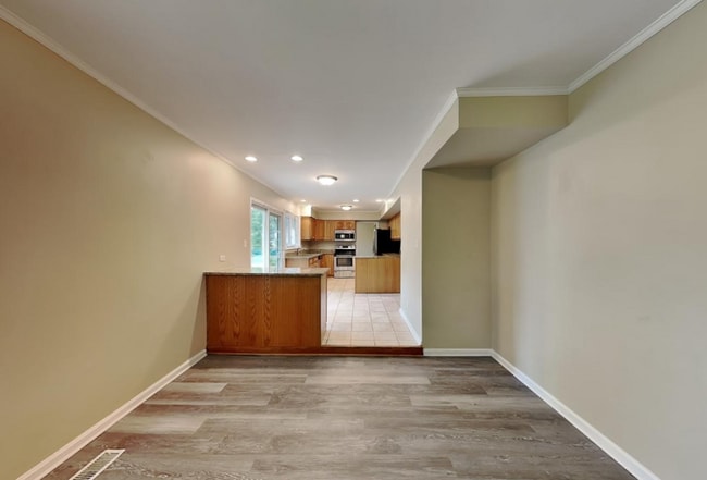 16 Timberlane Dr in Palatine, IL - Building Photo - Building Photo
