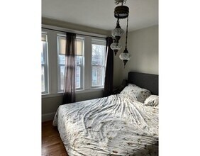 138 Thacher St-Unit -2 in Milton, MA - Building Photo - Building Photo