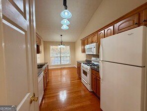 604 Victorian Cir in Dallas, GA - Building Photo - Building Photo