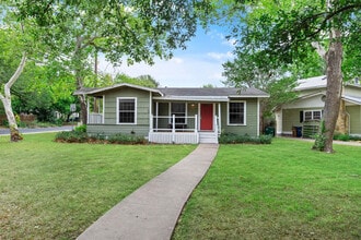 4501 Banister Ln in Austin, TX - Building Photo - Building Photo