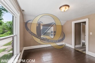 613 N Granger St in Saginaw, MI - Building Photo - Building Photo